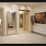 Pari Manda Villa *