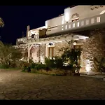 Pari Manda Villa