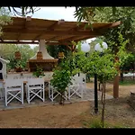 Pari Manda Agios Prokopios (Naxos)