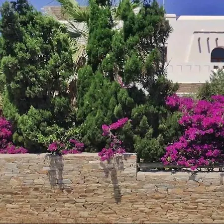 Pari Manda Villa *