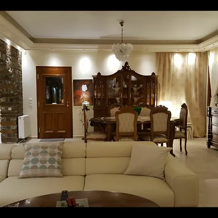 Pari Manda Villa